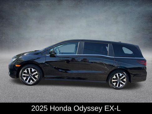 Used 2025 Honda Odyssey EX-L image 2