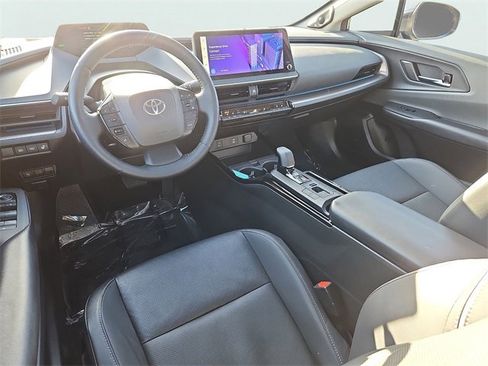 Used 2023 Toyota Prius Limited image 11