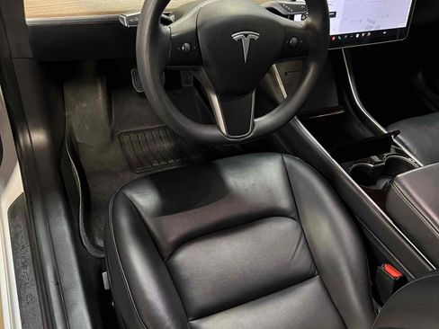 Used 2020 Tesla Model 3 Standard Range Plus image 41