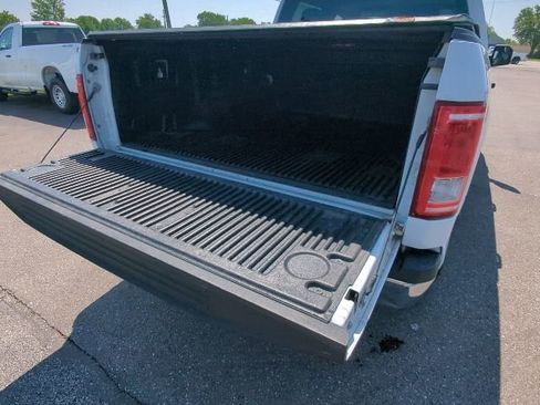 Used 2016 Ford F150 XLT AWD/4WD image 33