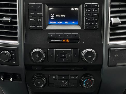 Used 2017 Ford F250 XLT w/ XLT Value Package AWD/4WD image 20