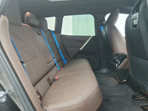 Used 2024 BMW iX xDrive50 image 29