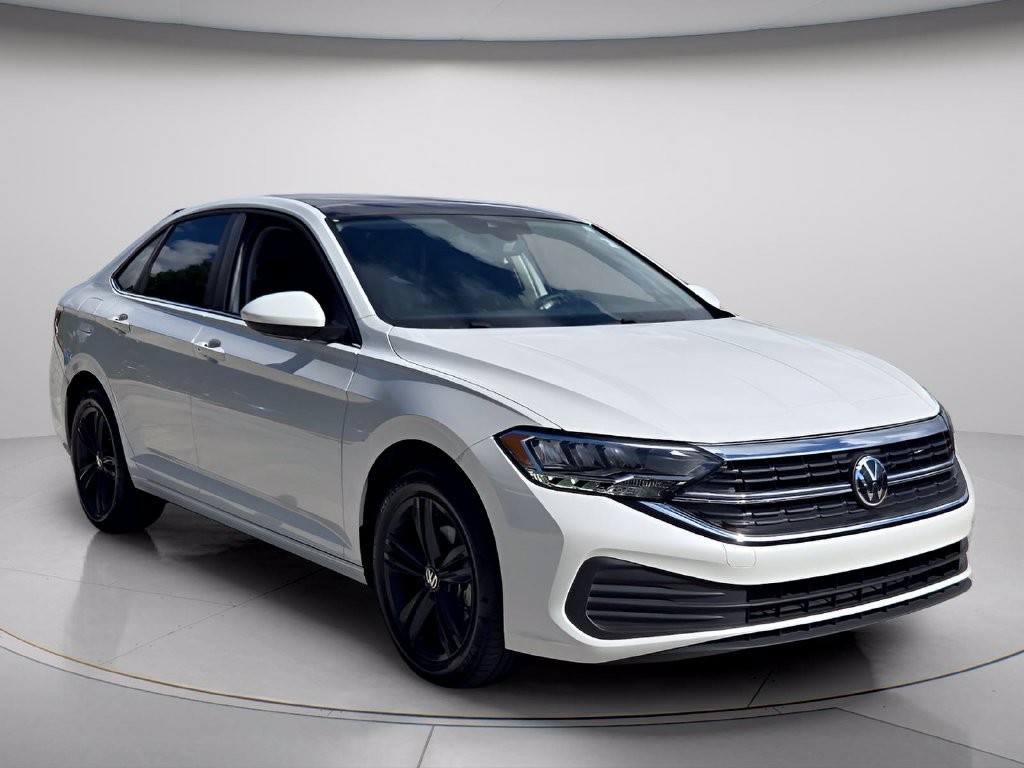 Used 2024 Volkswagen Jetta SE w/ Panoramic Sunroof Package FWD image 8