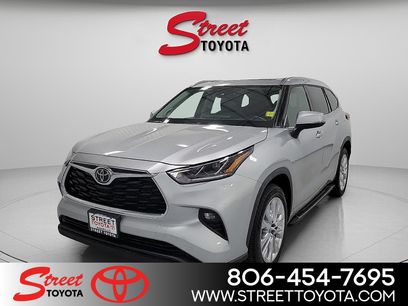Used 2023 Toyota Highlander Limited