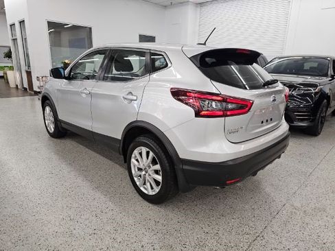 Used 2022 Nissan Rogue Sport S image 6