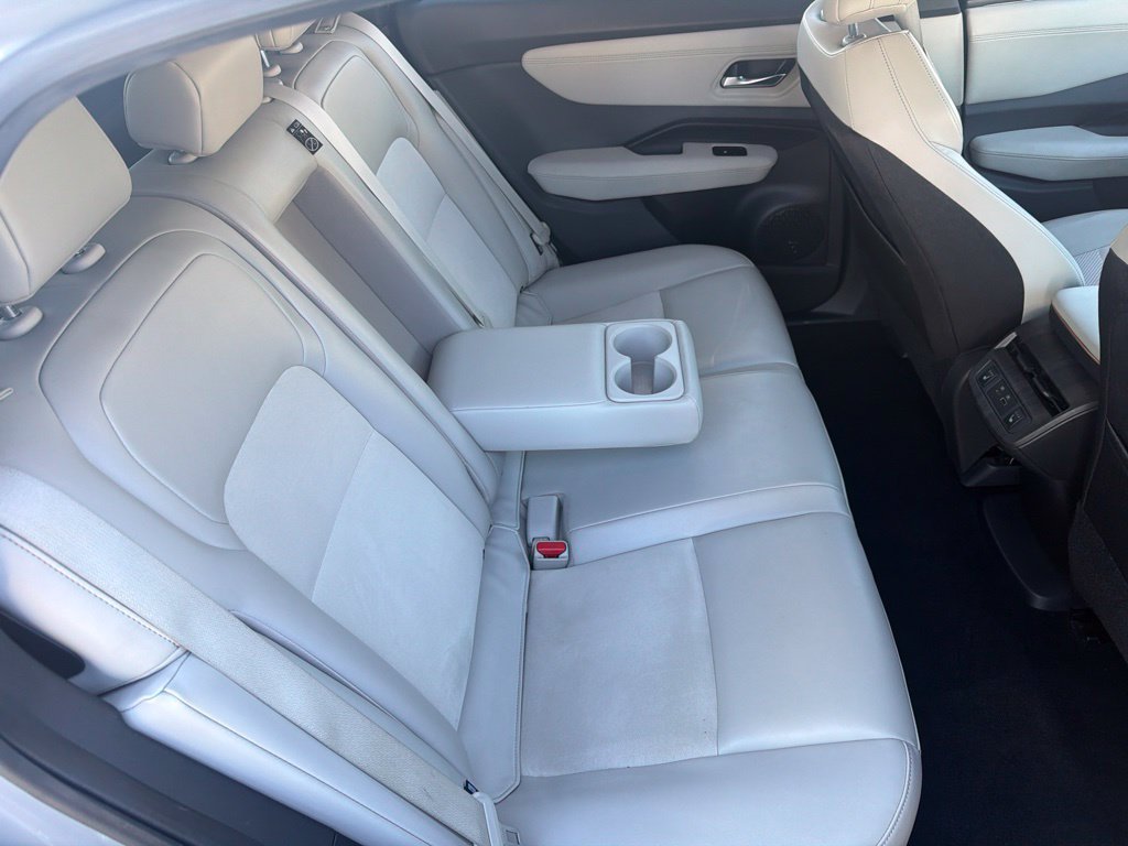 Used 2024 Nissan Ariya FWD image 12