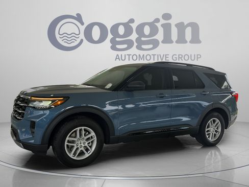 New 2026 Ford Explorer Active RWD image 1