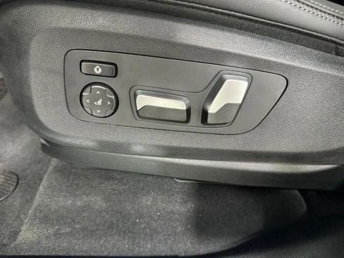 Used 2026 BMW X5 xDrive40i w/ M Sport Package AWD/4WD image 26