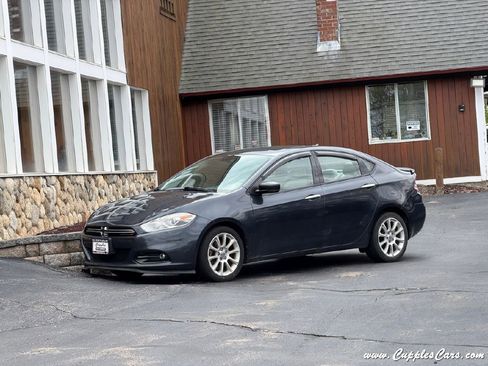 Used 2013 Dodge Dart Limited w/ Premium Group FWD image 2