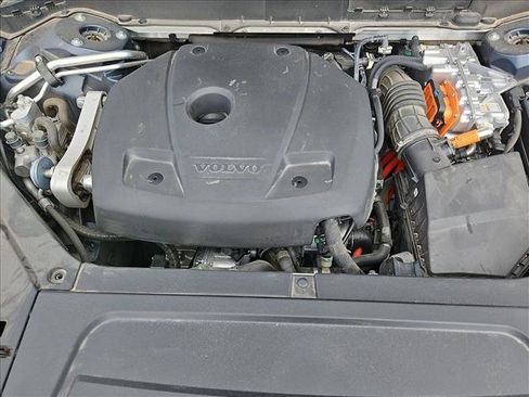 Used 2022 Volvo XC90 T8 R-Design w/ Advanced Package image 23