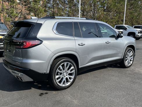 Used 2025 GMC Acadia Denali w/ Super Cruise Package FWD image 10