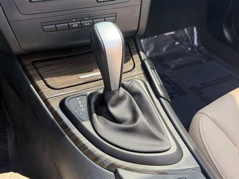 Used 2013 BMW 128i Convertible RWD image 24