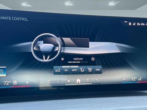 Used 2025 BMW i4 eDrive40 w/ Premium Package RWD image 24