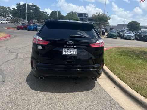 Used 2021 Ford Edge ST-Line FWD image 4