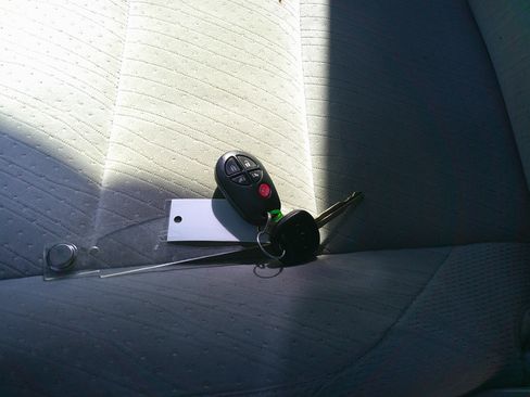 Used 2017 Toyota Sienna LE image 41