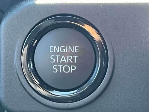 Certified 2026 Toyota Tacoma SR AWD/4WD image 28