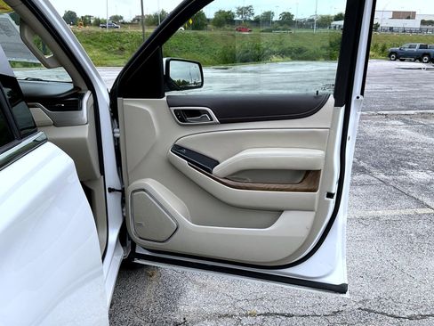 Used 2020 GMC Yukon Denali w/ Denali Ultimate Package image 16