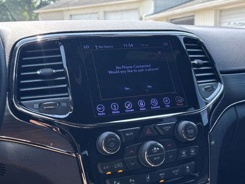 Used 2019 Jeep Grand Cherokee Limited X AWD/4WD image 24