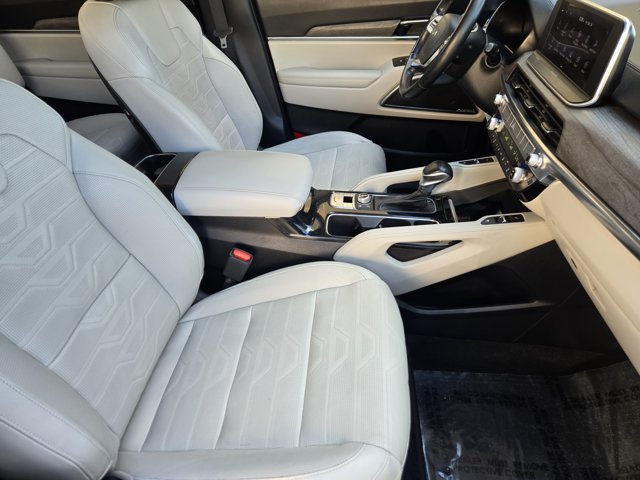 Certified 2022 Kia Telluride SX w/ SX Prestige Package AWD/4WD image 17