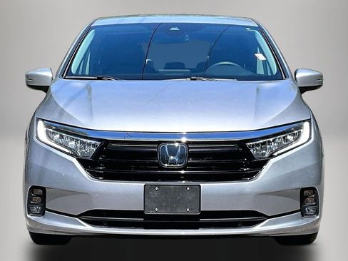 Used 2024 Honda Odyssey EX image 3