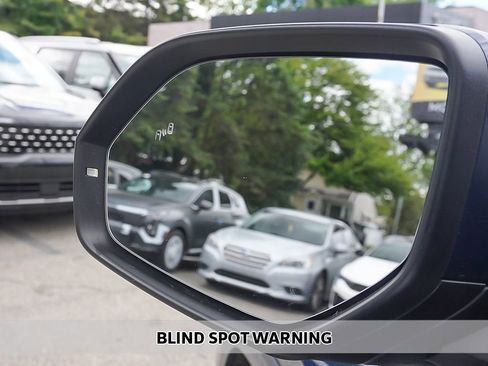 Used 2019 Volkswagen Atlas SEL R-Line AWD/4WD image 6