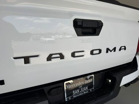 Used 2025 Toyota Tacoma TRD Sport AWD/4WD image 46