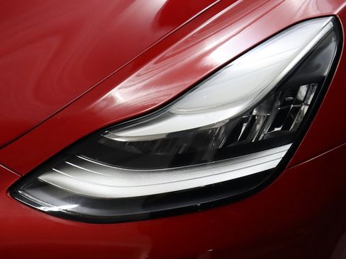 Used 2020 Tesla Model 3 Long Range image 4