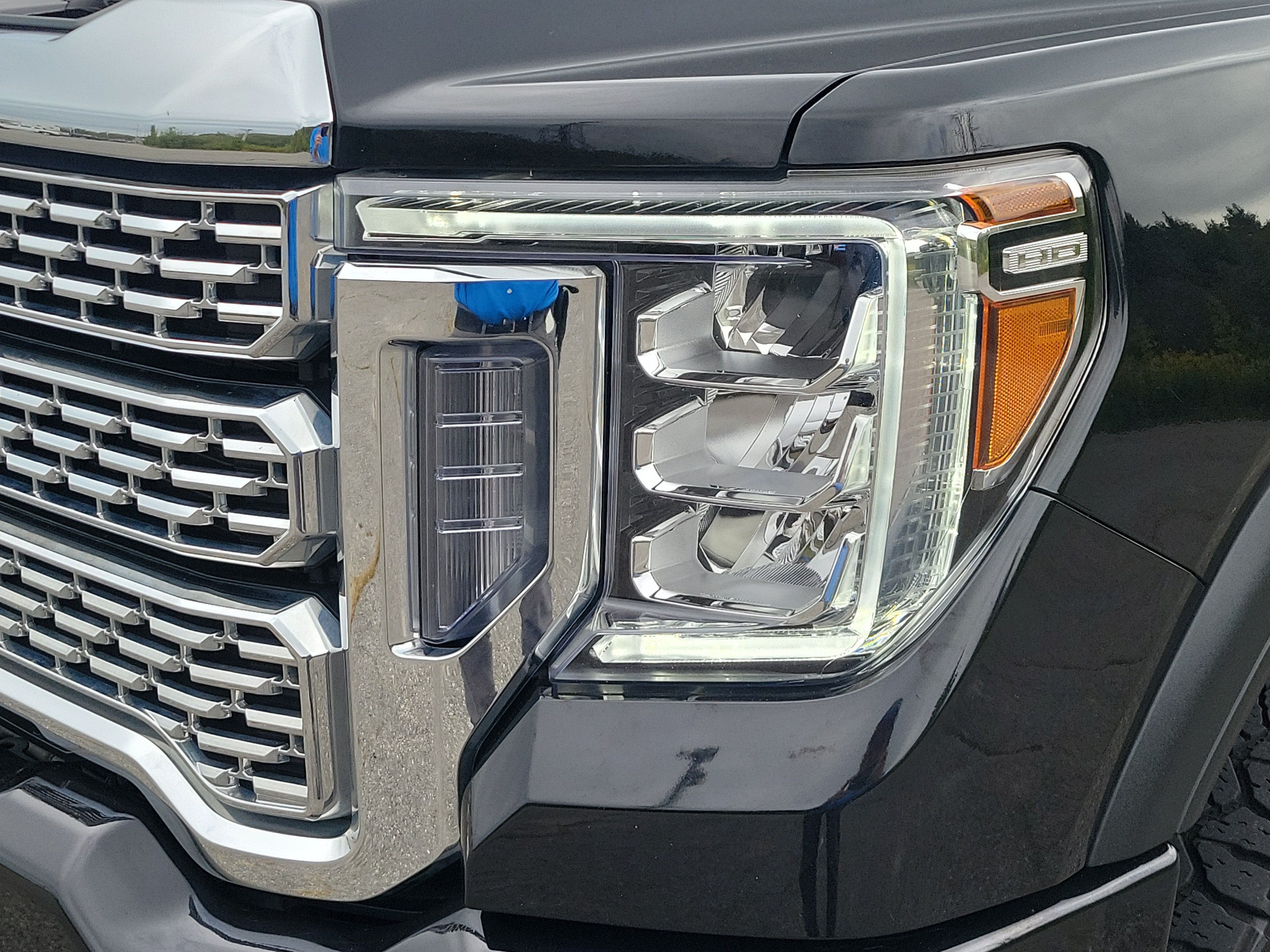 Used 2022 GMC Sierra 2500 Denali AWD/4WD image 9