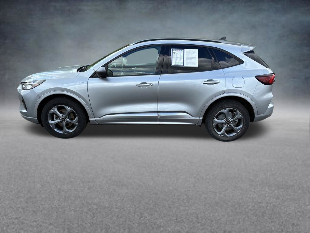 Certified 2024 Ford Escape ST-Line AWD/4WD image 2