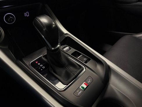Used 2024 Alfa Romeo Tonale Ti w/ Premium Interior Package AWD/4WD image 23