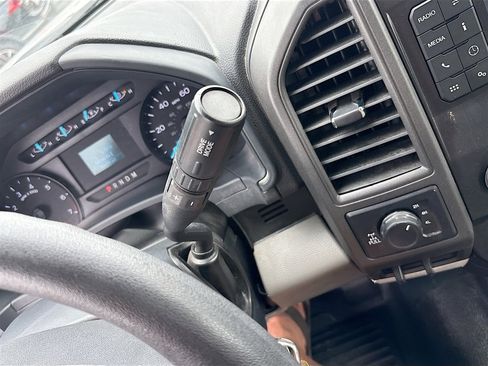 Used 2022 Ford F350 XL w/ Power Equipment Group image 16