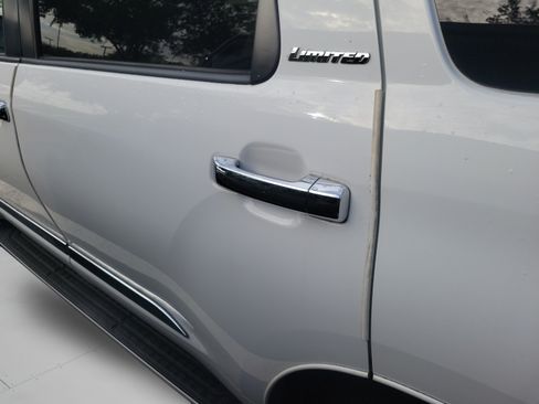 Used 2019 Toyota Sequoia Limited w/ Safety & Convenience Package AWD/4WD image 25