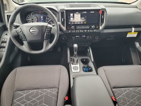 New 2026 Nissan Frontier SV image 10
