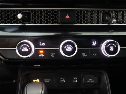 Used 2025 Honda Civic Sport image 19