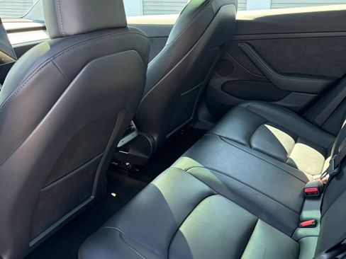 Used 2023 Tesla Model 3 Standard Range RWD image 12