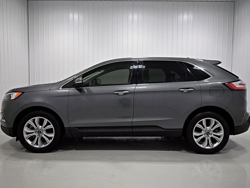 Used 2022 Ford Edge Titanium AWD/4WD image 22