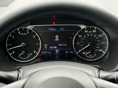 Used 2025 Nissan Altima 2.5 SV FWD image 18