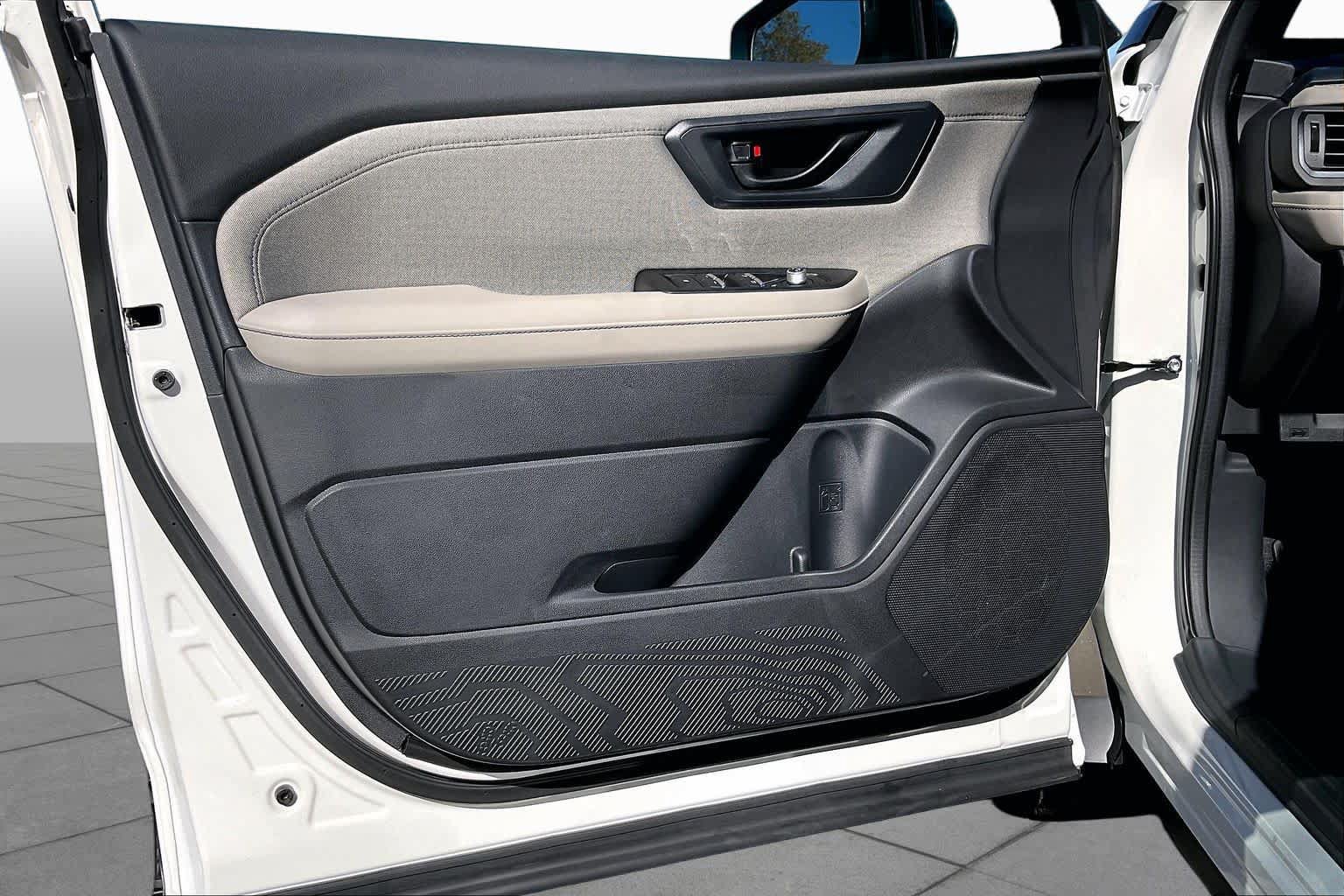 New 2026 Subaru Forester Premium AWD/4WD image 10