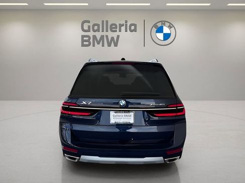 Used 2026 BMW X7 xDrive40i image 10