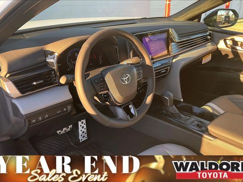 New 2026 Toyota Camry SE image 7