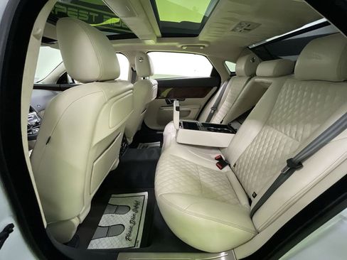 Used 2018 Jaguar XJ L Portfolio image 28
