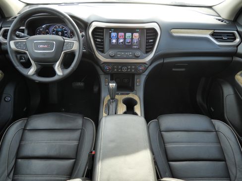 Used 2017 GMC Acadia Denali w/ Technology Package image 15