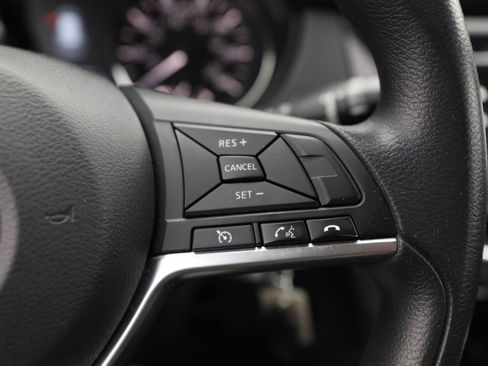 Used 2017 Nissan Rogue S image 21