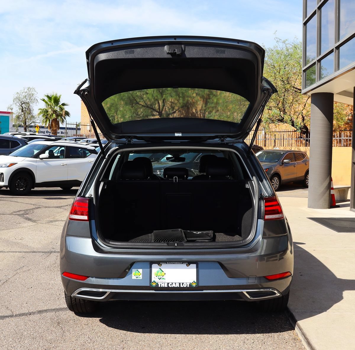 Used 2019 Volkswagen Golf SE w/ Driver Assistance Package FWD image 22