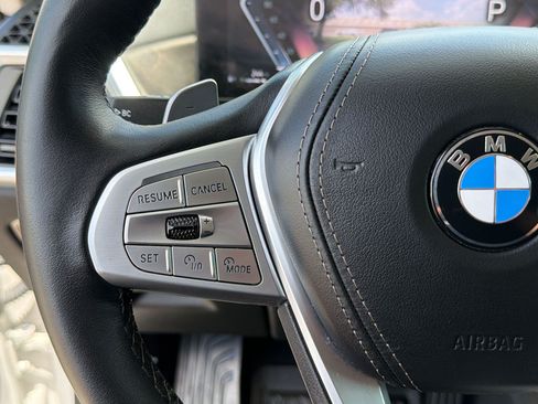 Used 2025 BMW X7 xDrive40i AWD/4WD image 16