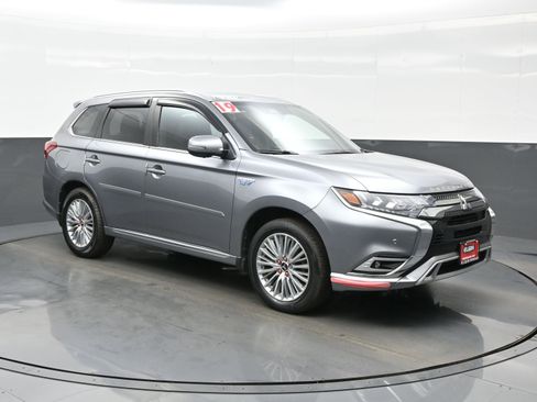 Used 2019 Mitsubishi Outlander GT image 8