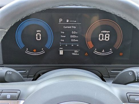 Certified 2025 Hyundai Kona SEL image 8