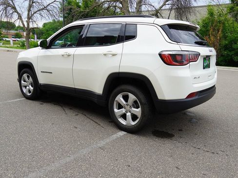 Used 2019 Jeep Compass Latitude AWD/4WD image 8