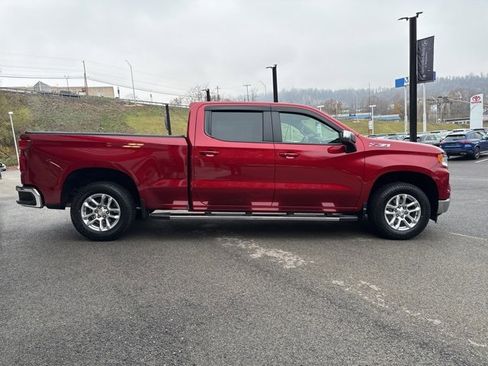 Used 2023 Chevrolet Silverado 1500 LT w/ Z71 Off-Road Package image 6