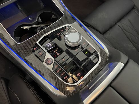 Used 2026 BMW X5 M60i image 15